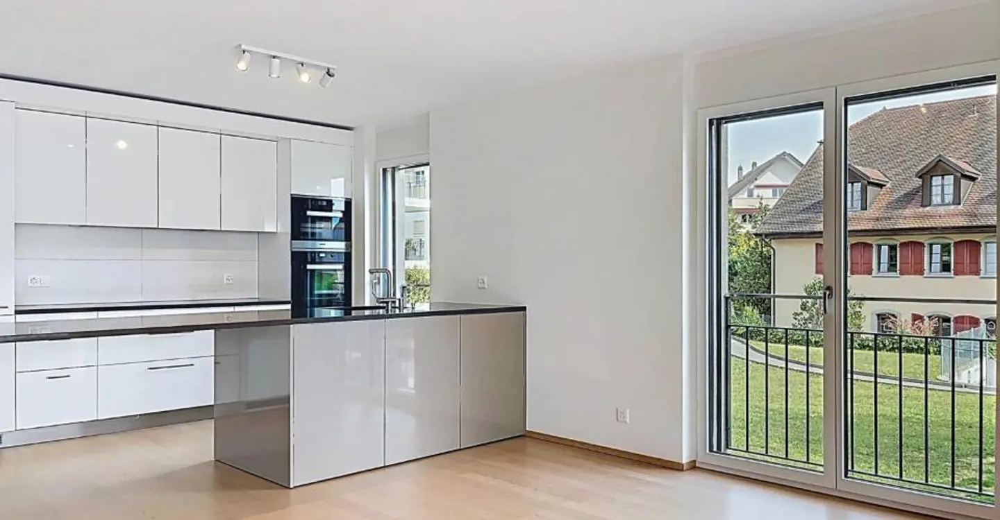 Élégant 4,5 pcs de standing avec terrasse de 28 m² - Photo 9 sur 13