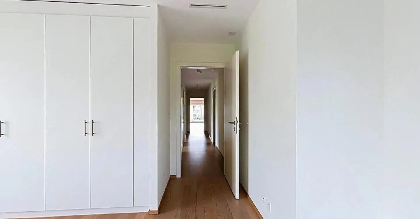 Élégant 4,5 pcs de standing avec terrasse de 28 m² - Photo 11 sur 13