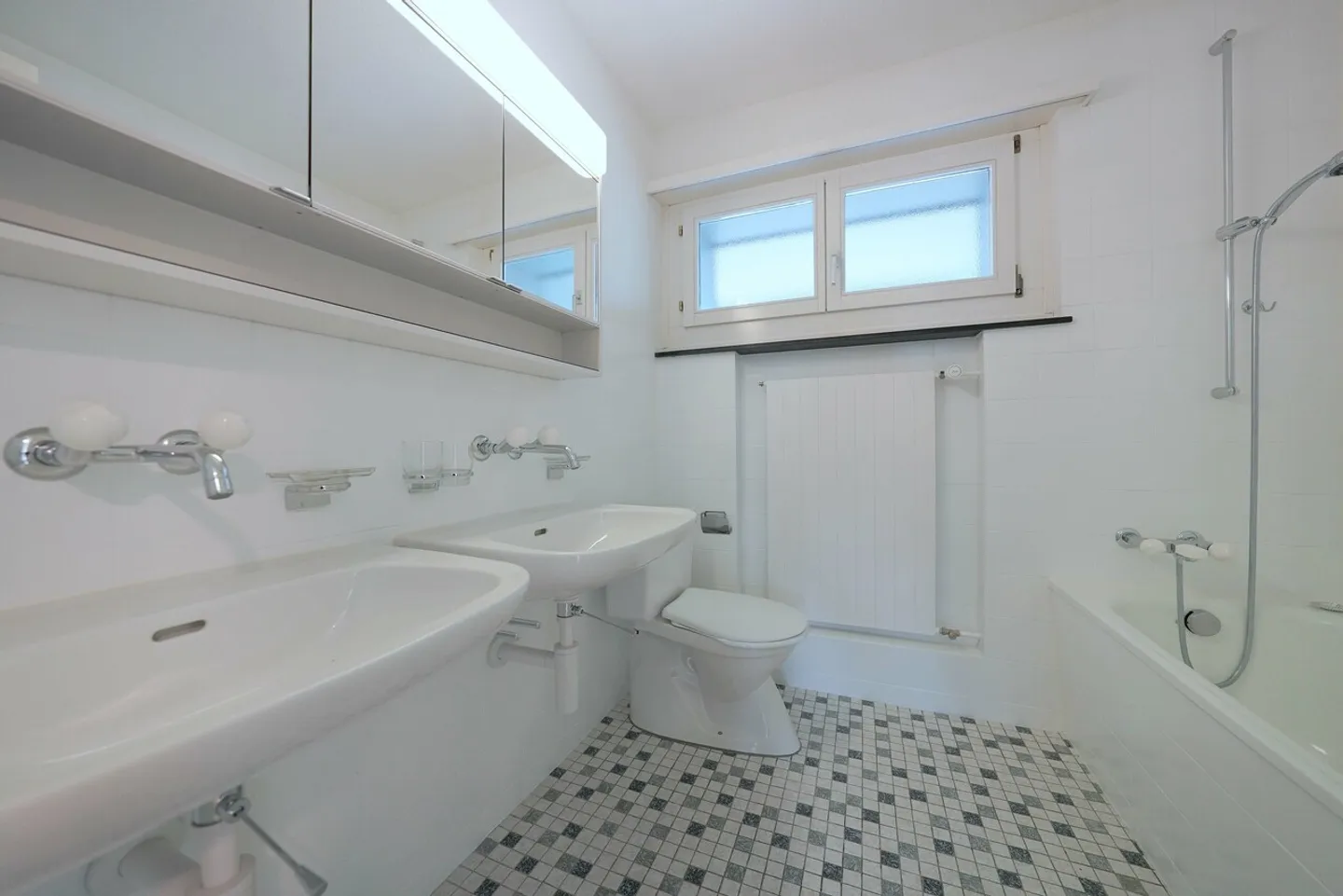 Living near the center - Photo 10 of 10