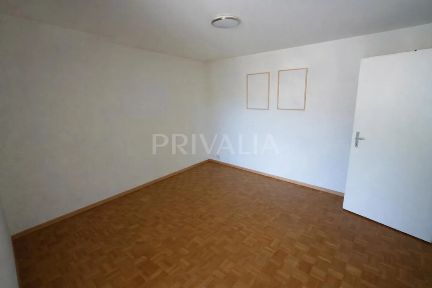 Exklusiv - 2,5-Zimmer-Wohnung mit Balkon und atemberaubendem Blick... - Foto 3 von 7