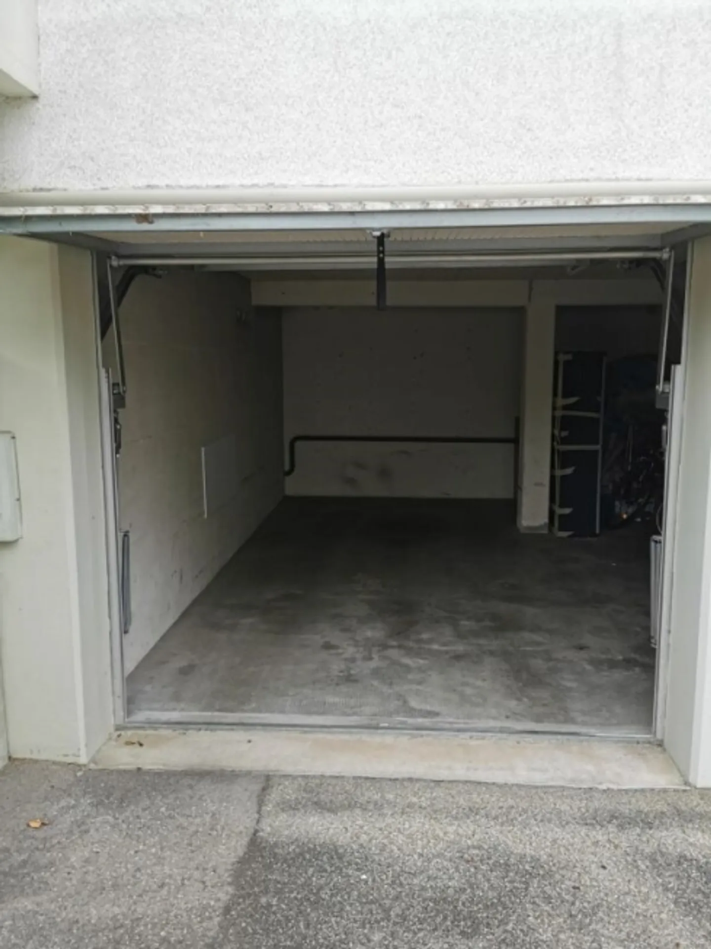 Garage in affitto a Binningen! - Foto 3 di 3
