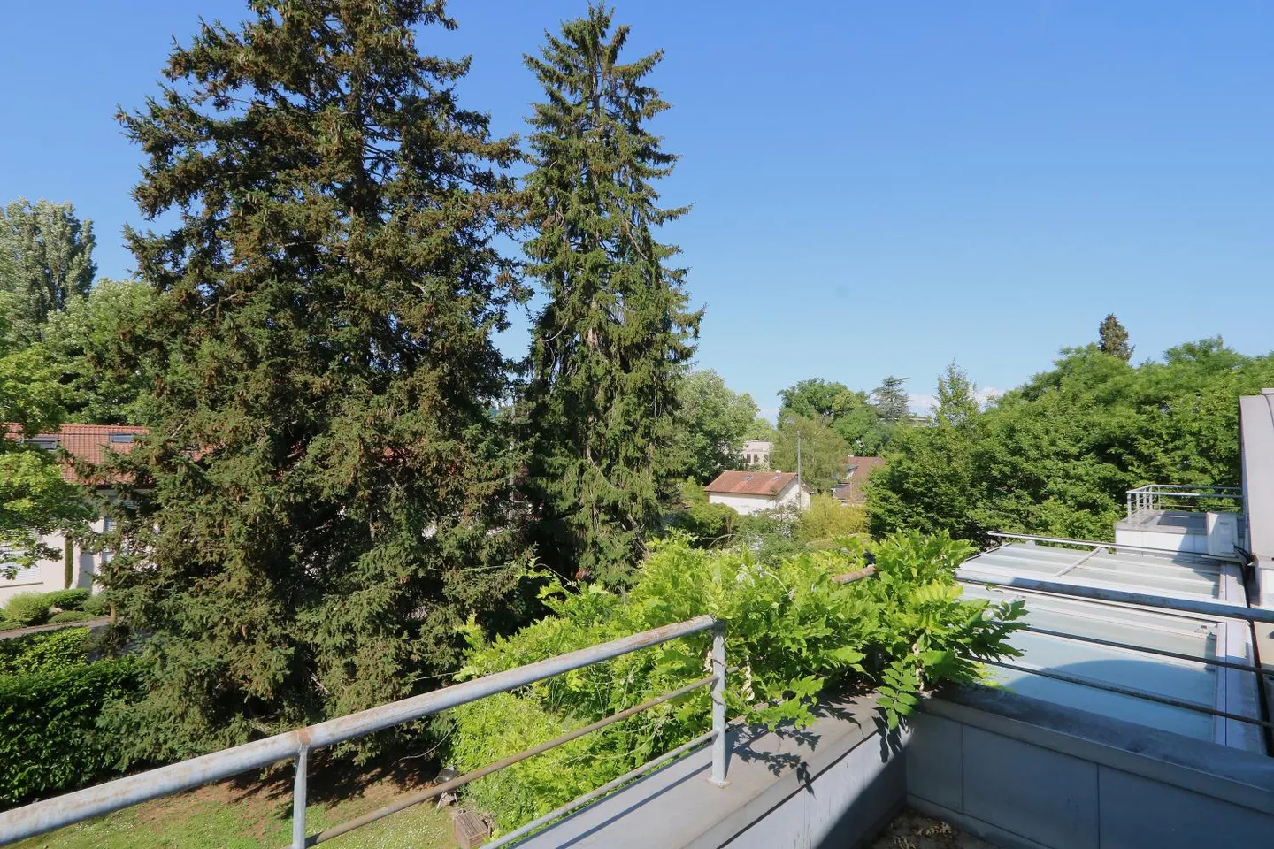 Duplex-Wohnung mit 6 Zimmern im Dachgeschoss in Chêne-Bougeries - Foto 9 von 17