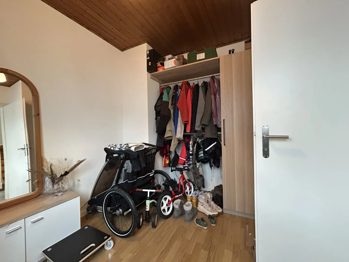 Renovated 5.5-Room Single-Family House - Photo 6 of 12