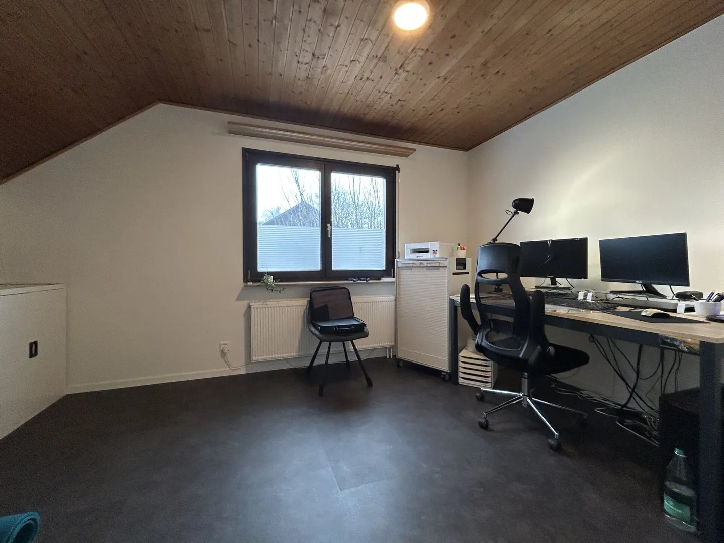 Renovated 5.5-Room Single-Family House - Photo 8 of 12