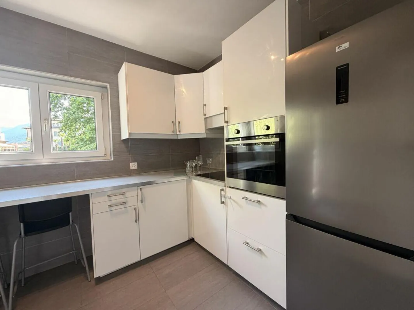 LUGANO | 92 m2 | 2.5 FURNISHED | NEXT TO VILLA SASSA and CIVIC HOSPITAL - Photo 2 of 14
