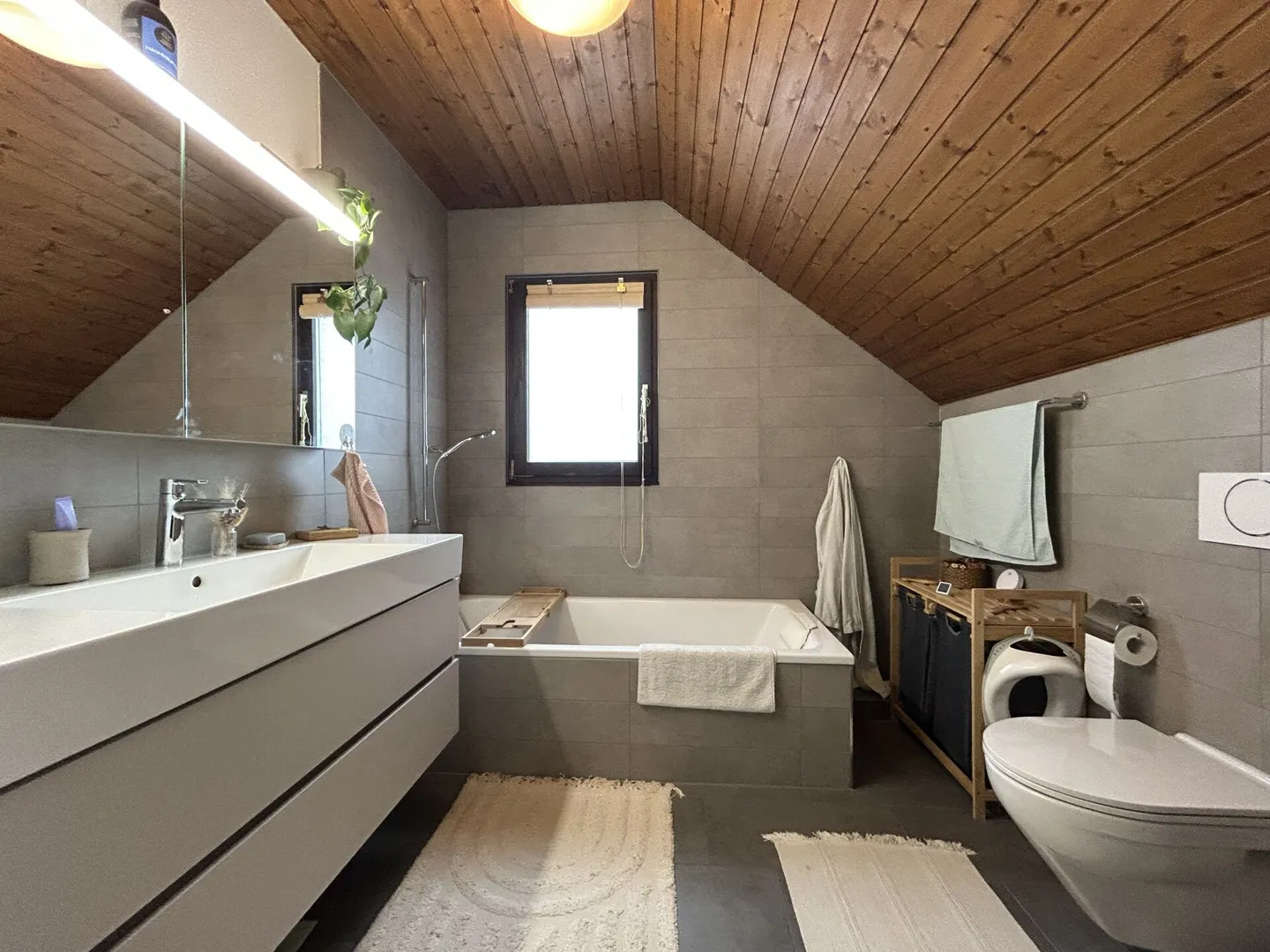 Renovated 5.5-Room Single-Family House - Photo 9 of 12