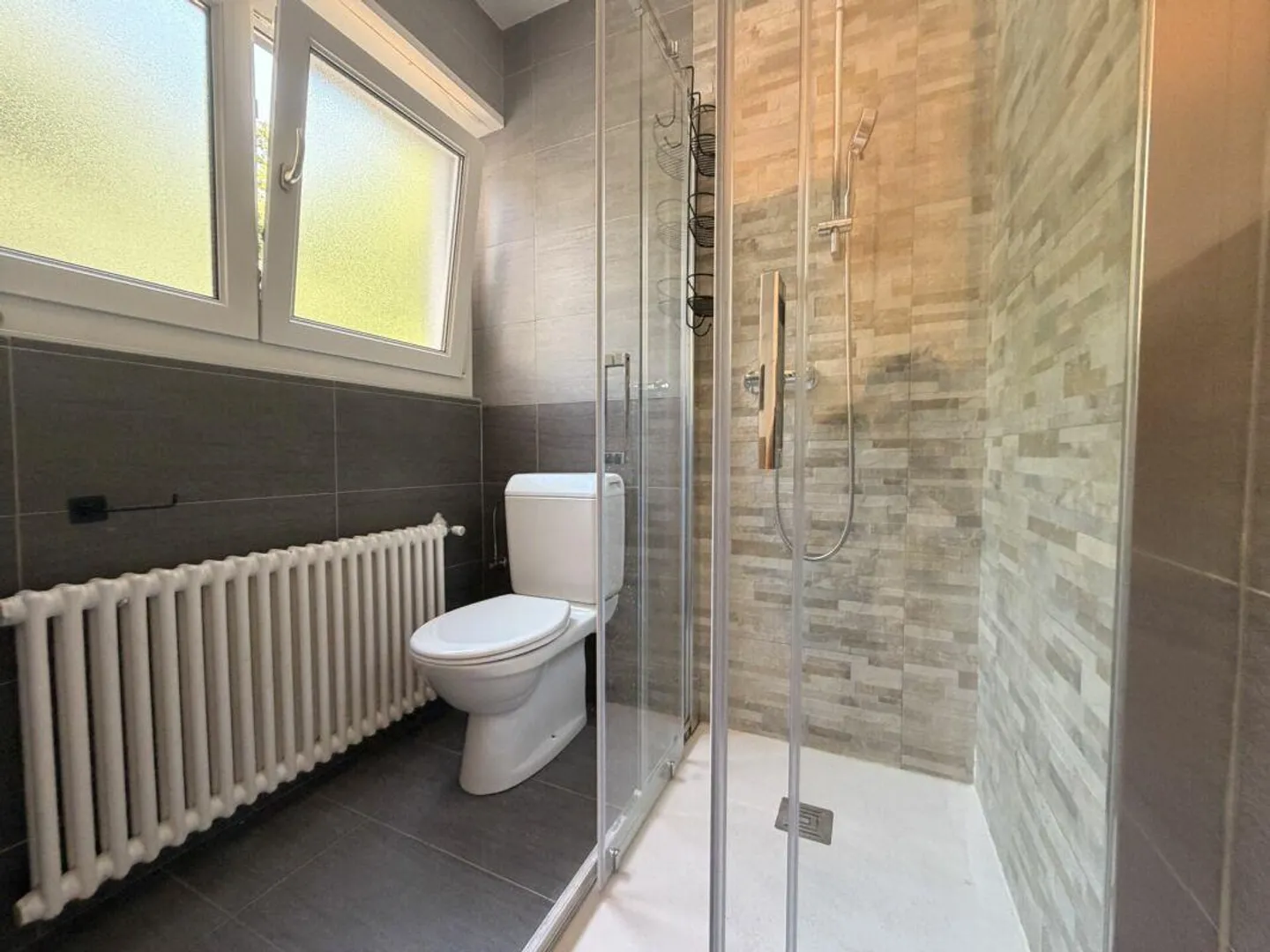 LUGANO | 92 m2 | 2.5 FURNISHED | NEXT TO VILLA SASSA and CIVIC HOSPITAL - Photo 12 of 14