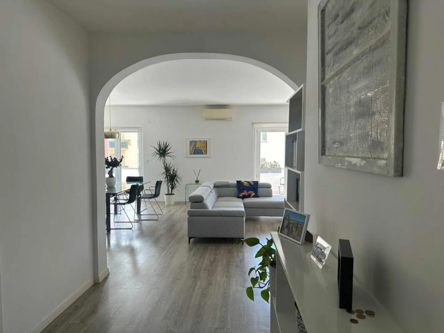 LUGANO | 92 m2 | 2.5 FURNISHED | NEXT TO VILLA SASSA and CIVIC HOSPITAL - Photo 4 of 14