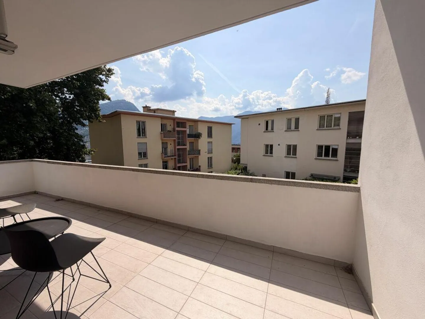 LUGANO | 92 m2 | 2.5 FURNISHED | NEXT TO VILLA SASSA and CIVIC HOSPITAL - Photo 9 of 14
