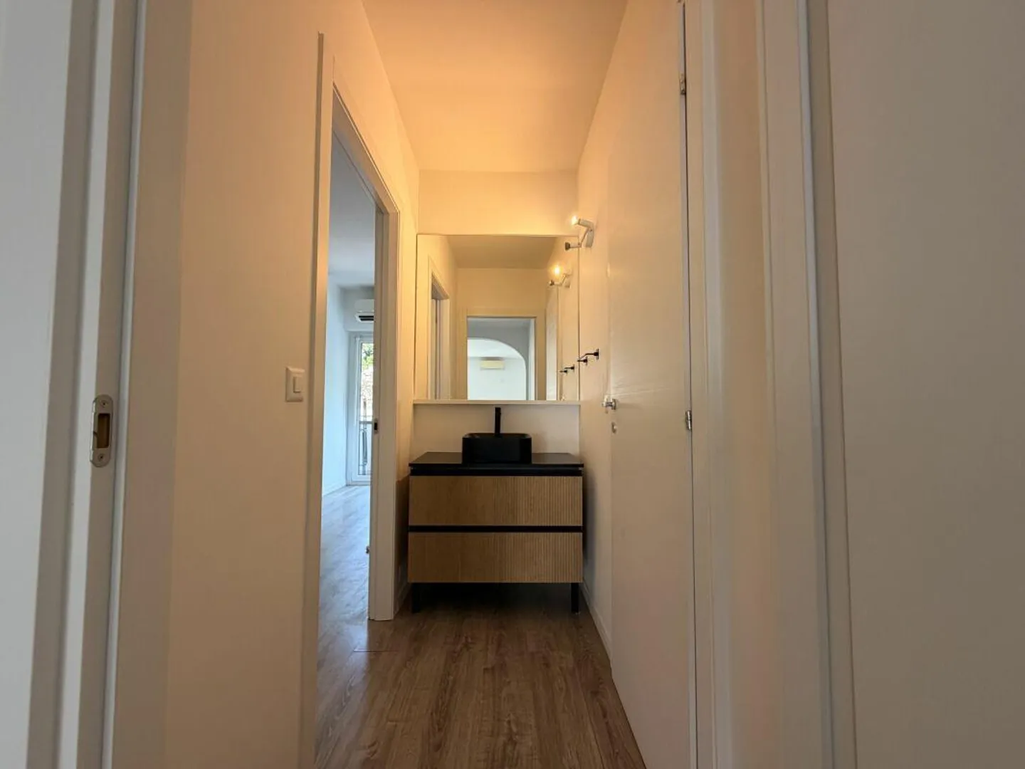 LUGANO | 92 m2 | 2.5 FURNISHED | NEXT TO VILLA SASSA and CIVIC HOSPITAL - Photo 10 of 14