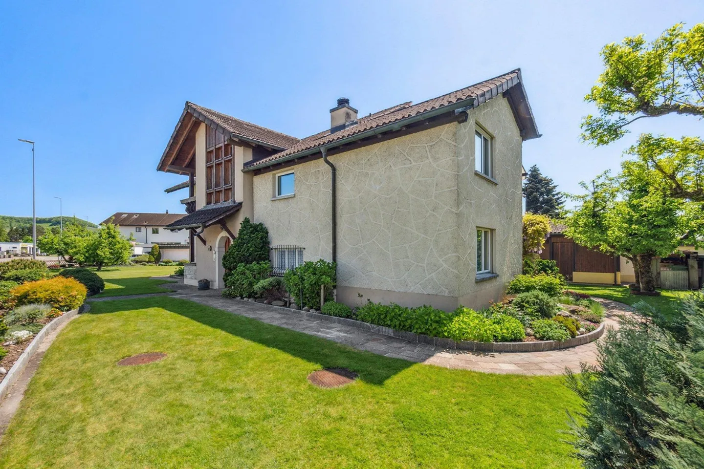 Appartamento 4½ locali con giardino d'inverno e bellissimo giardino - Foto 16 di 18