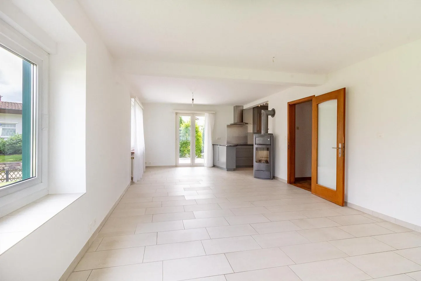 Appartamento 4½ locali con giardino d'inverno e bellissimo giardino - Foto 2 di 18