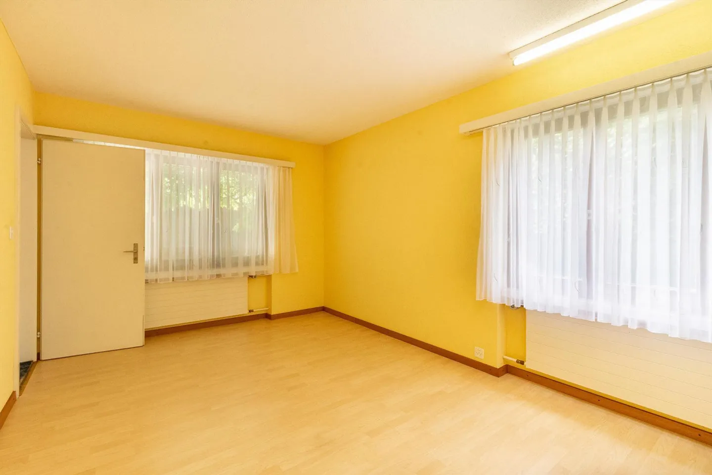 Appartamento 4½ locali con giardino d'inverno e bellissimo giardino - Foto 8 di 18