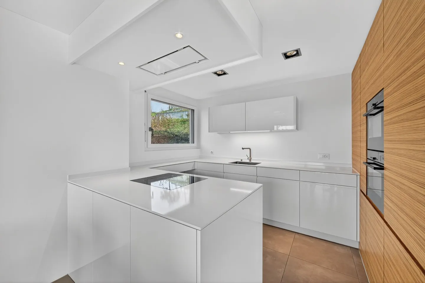 Casa con Terrazza Panoramica / Vivere & Lavorare Sotto Un Unico Tetto - Foto 3 di 14