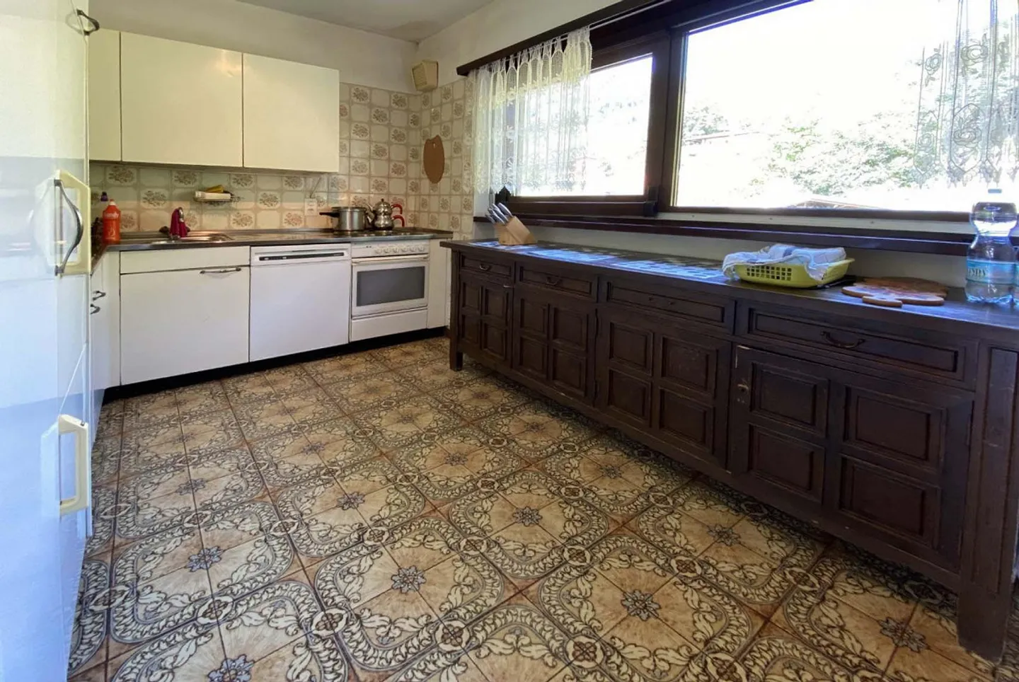 BIFAMILIENHAUS 8.5 MIT GROßEM BAUGRUNDSTÜCK IN LAMONE - Foto 5 von 11