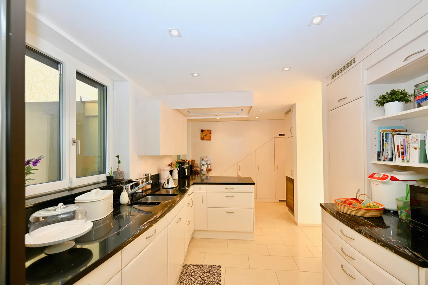 Elegantes Duplex-Attikawohnung mit Seeblick - Foto 14 von 26