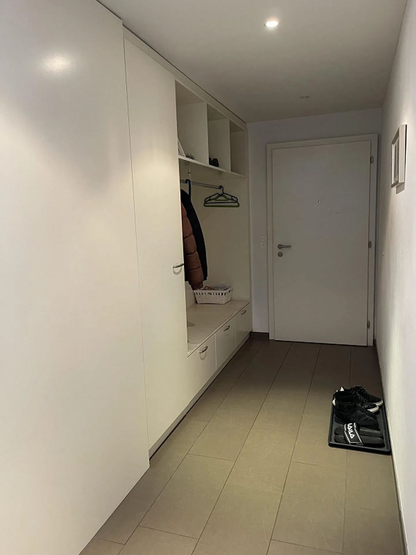 Modernes Apartment mit Garten - Foto 2 von 13