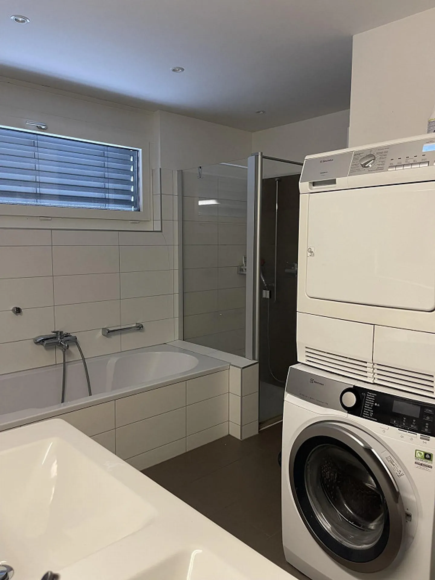 Modernes Apartment mit Garten - Foto 7 von 13