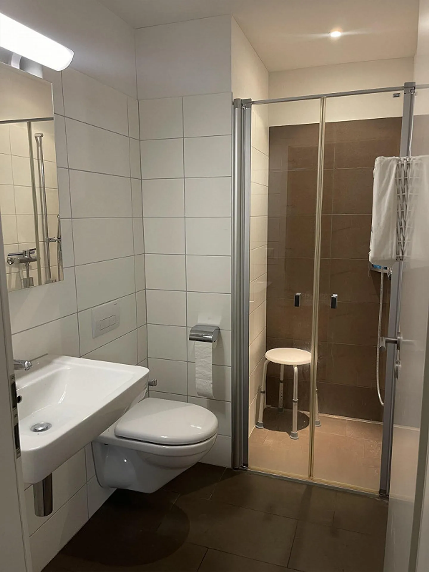 Modernes Apartment mit Garten - Foto 8 von 13