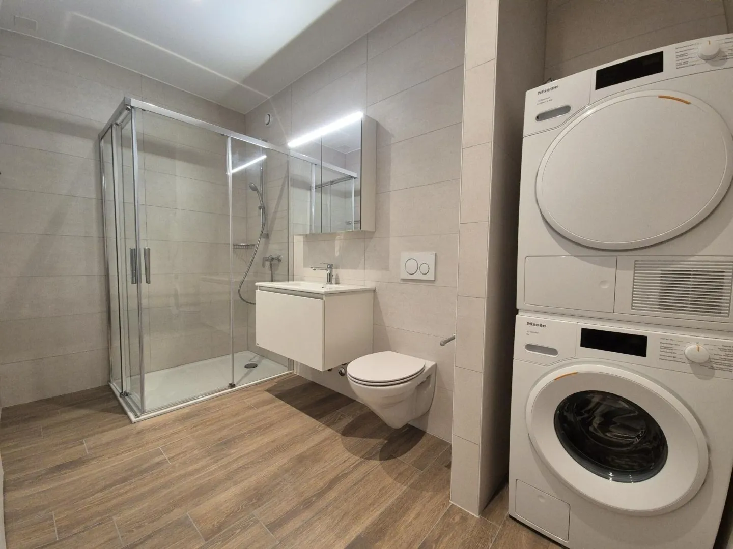 Appartement spacieux au rez-de-chaussée - Photo 4 sur 7