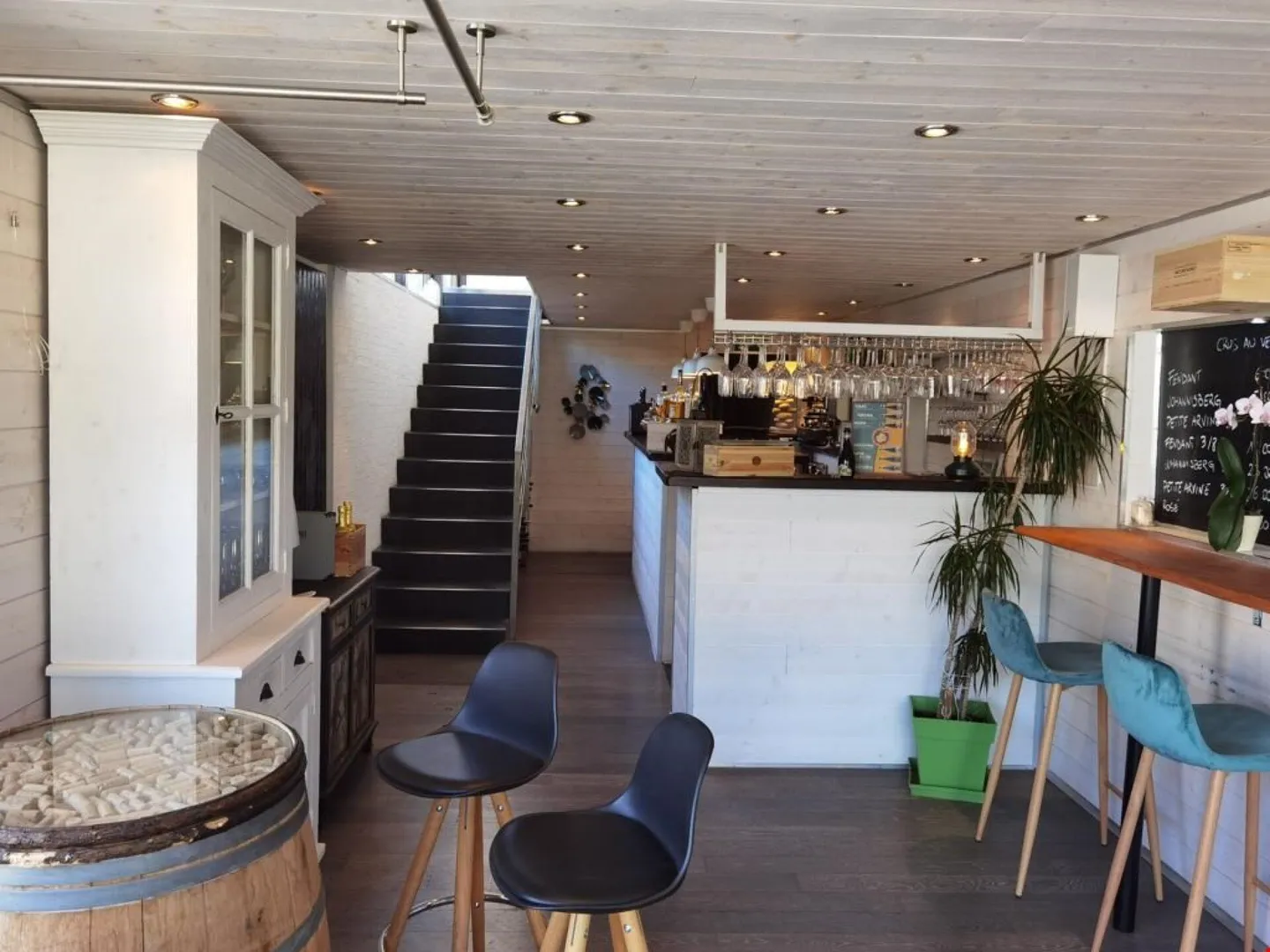 DA AFFITTARE PER RISTORANTE O COMMERCIO - Foto 2 di 3