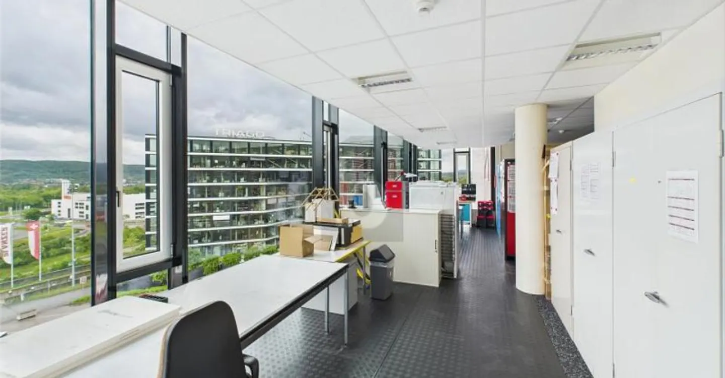 Vielseitige Bürofläche mit Lager - Foto 1 von 6