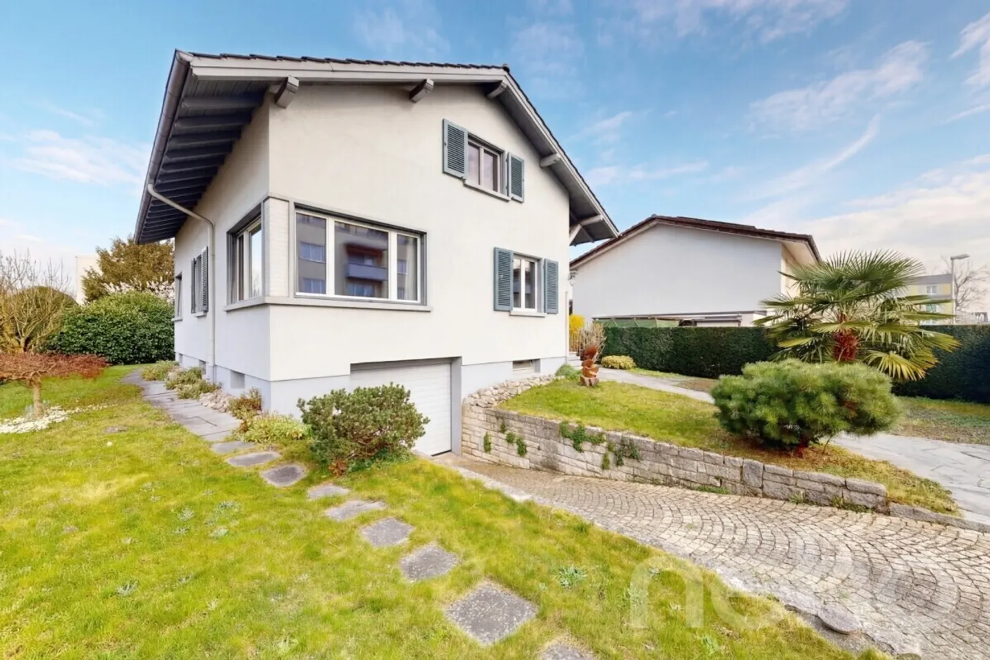 Charming home with sunny garden and lots of potential in Pratteln - Photo 1 of 12