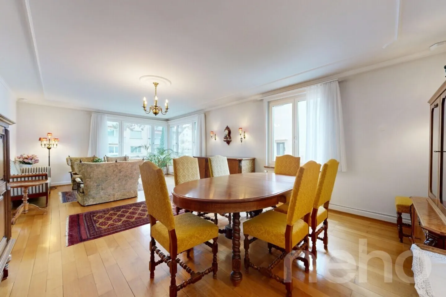 Charming home with sunny garden and lots of potential in Pratteln - Photo 2 of 12