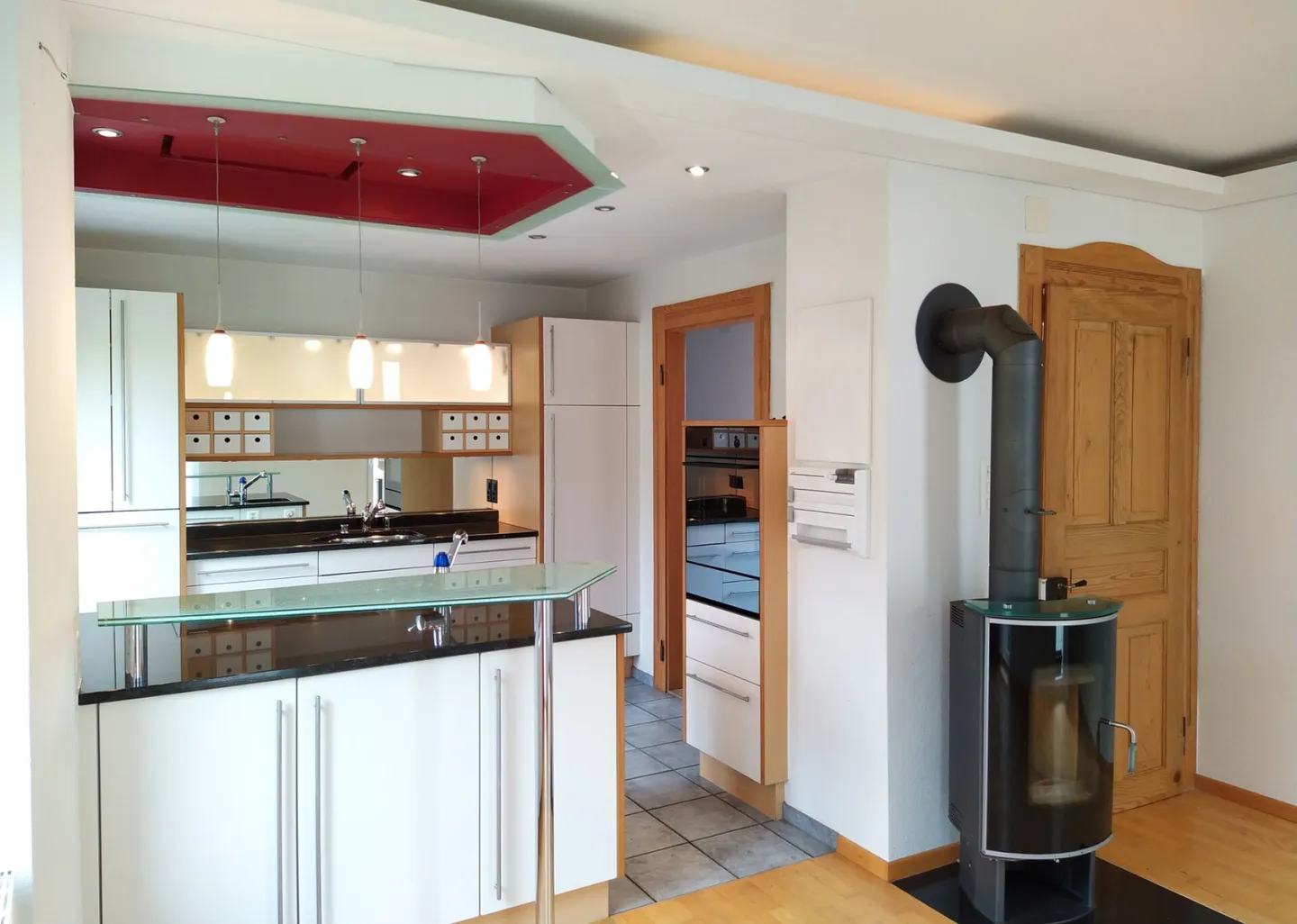 Appartement calme de 5,5 pièces avec jardin et sauna - Photo 3 sur 13