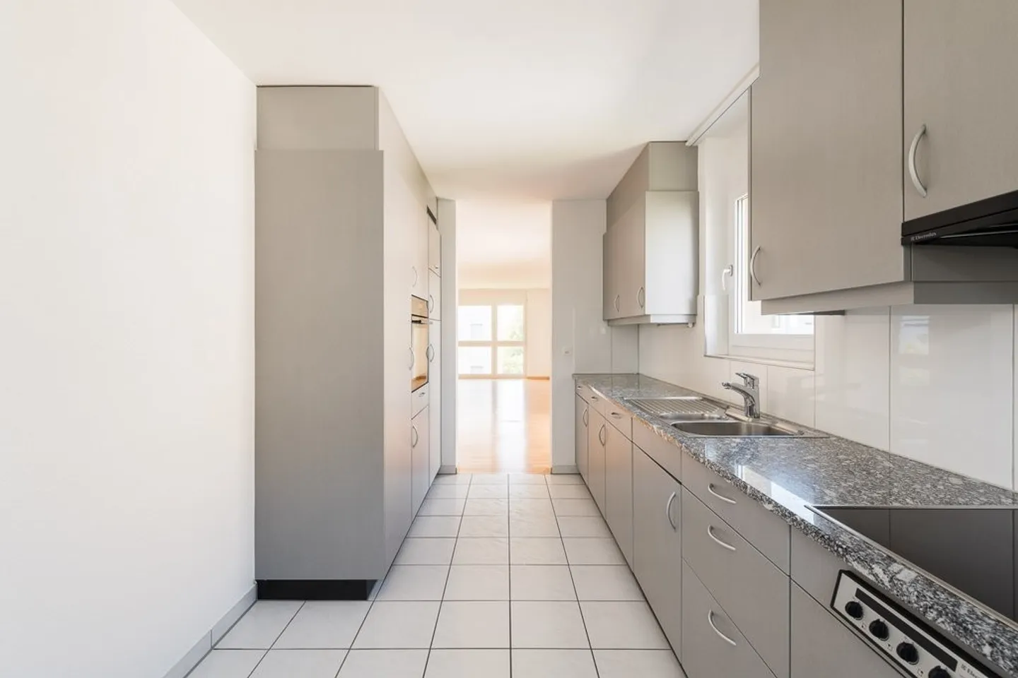 Spacious Attic Apartment in Bülach - Photo 4 of 7