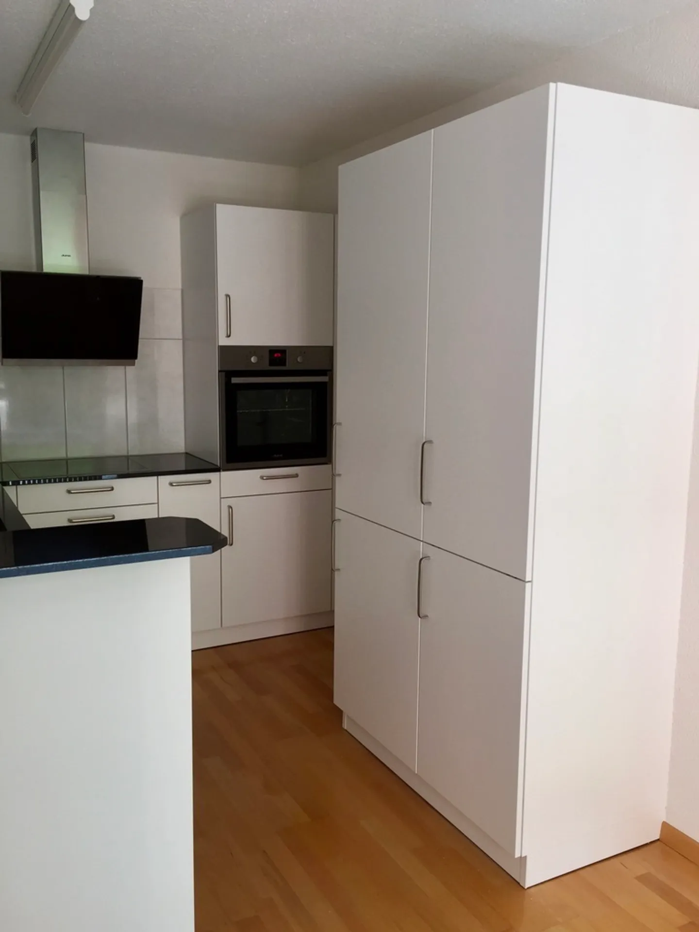 Apartment for rent - Photo 3 of 8