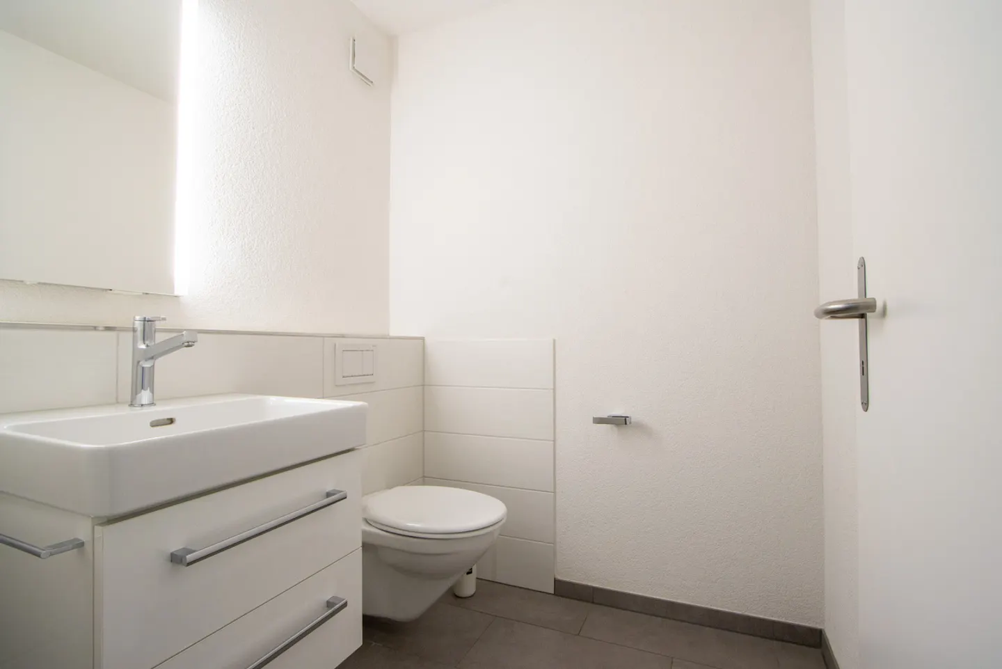 Spacious 4.5-Room Apartment - Photo 9 of 11