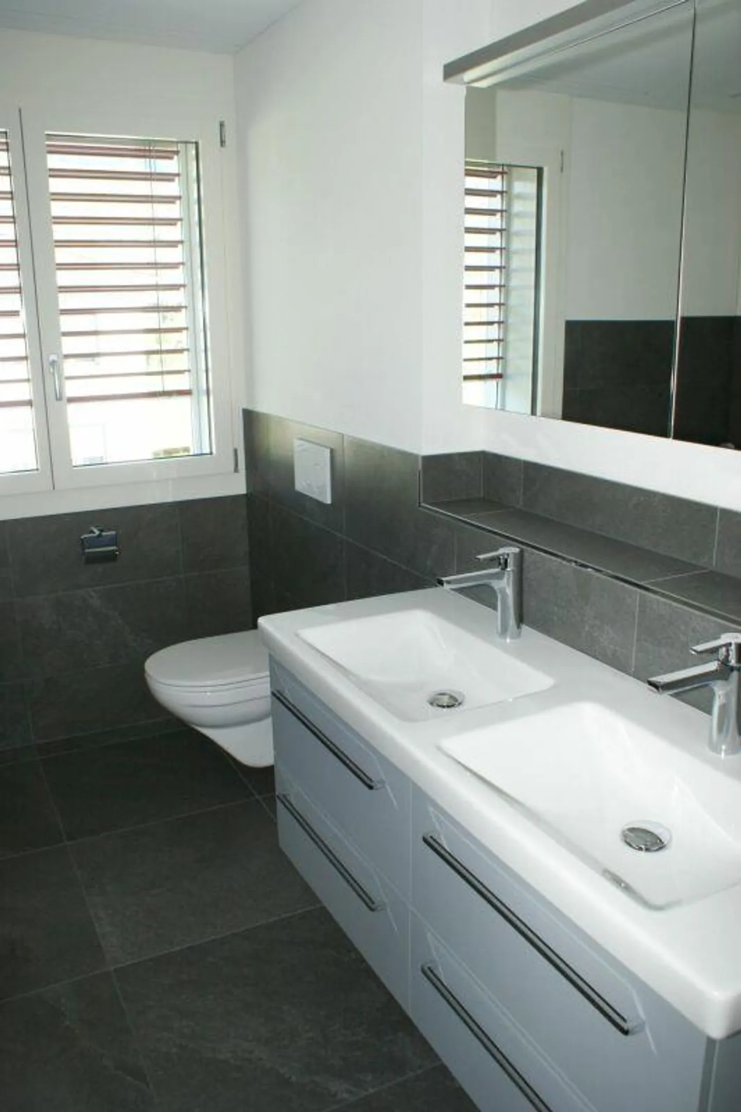 Attractive 5.5-room apartment in a quiet residential area - Photo 8 of 11