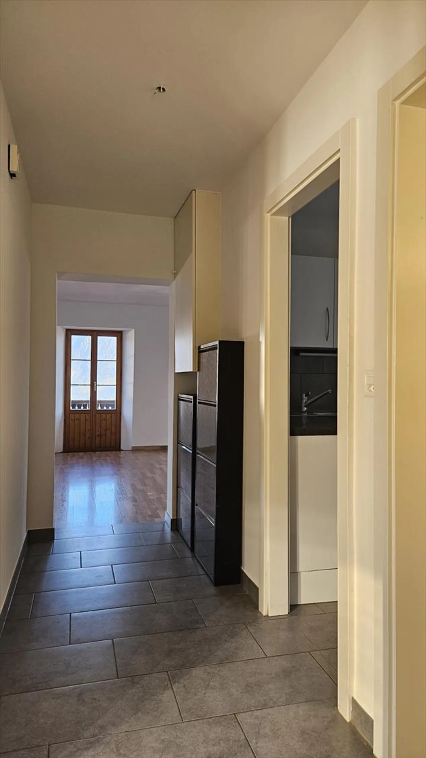 Appartement 2.5 pièces - Photo 2 sur 15