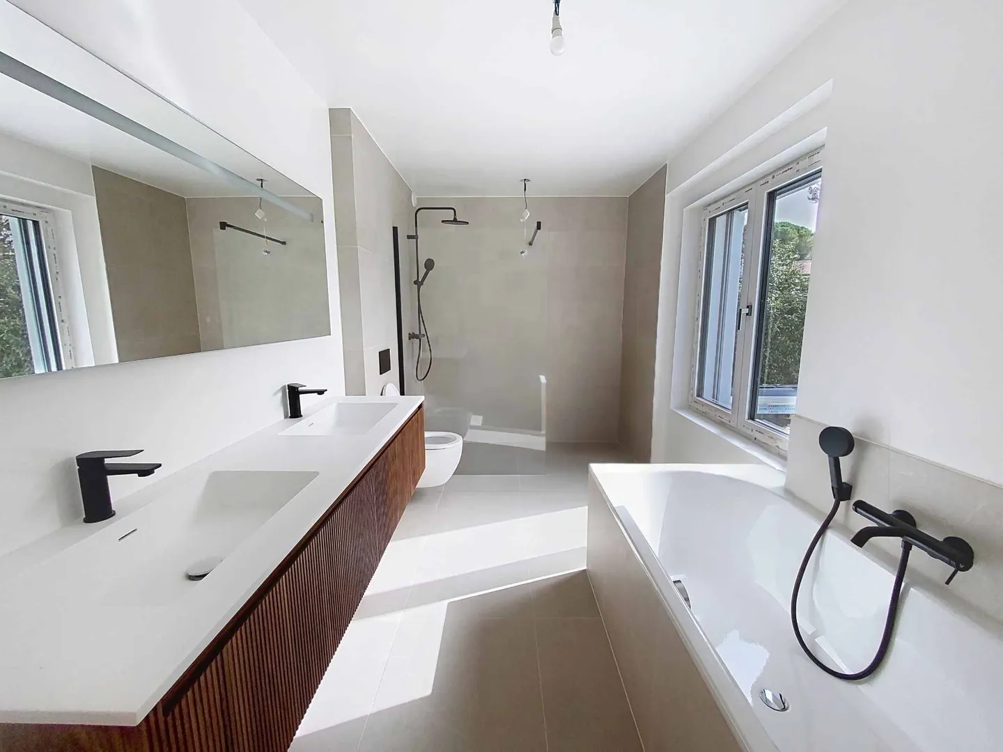 EXCLUSIF - Magnifique villa individuelle rénovée au standard HPE - Photo 5 sur 6