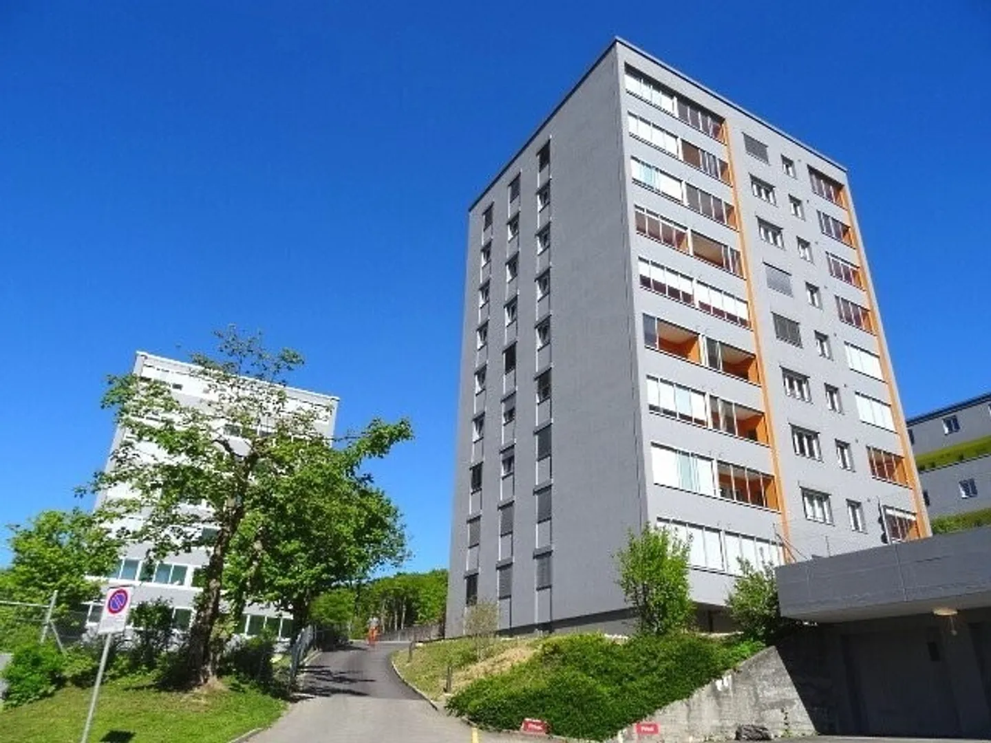 Appartement moderne 2 pièces, calme et avec vue - Photo 6 sur 7