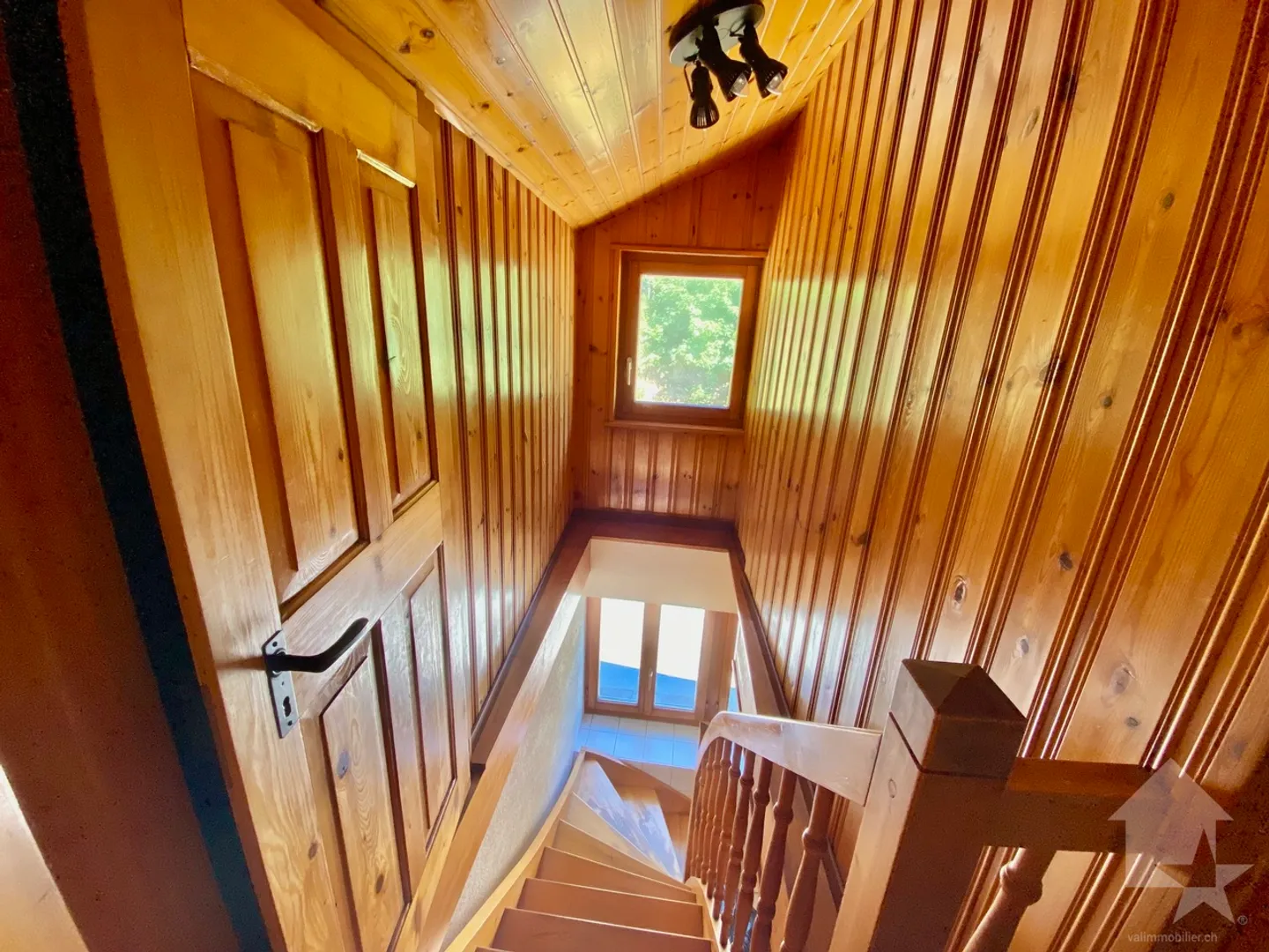 Warm apartment with 4.5 rooms in a quiet area to renovate - Photo 9 of 16