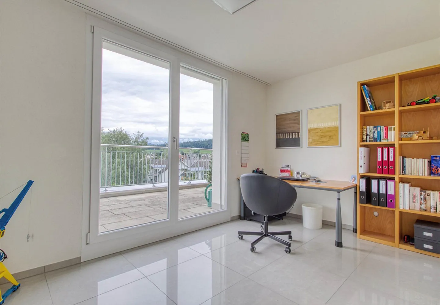 Appartement penthouse exclusif de 5,5 pièces avec terrasses panoramiques - Photo 12 sur 15