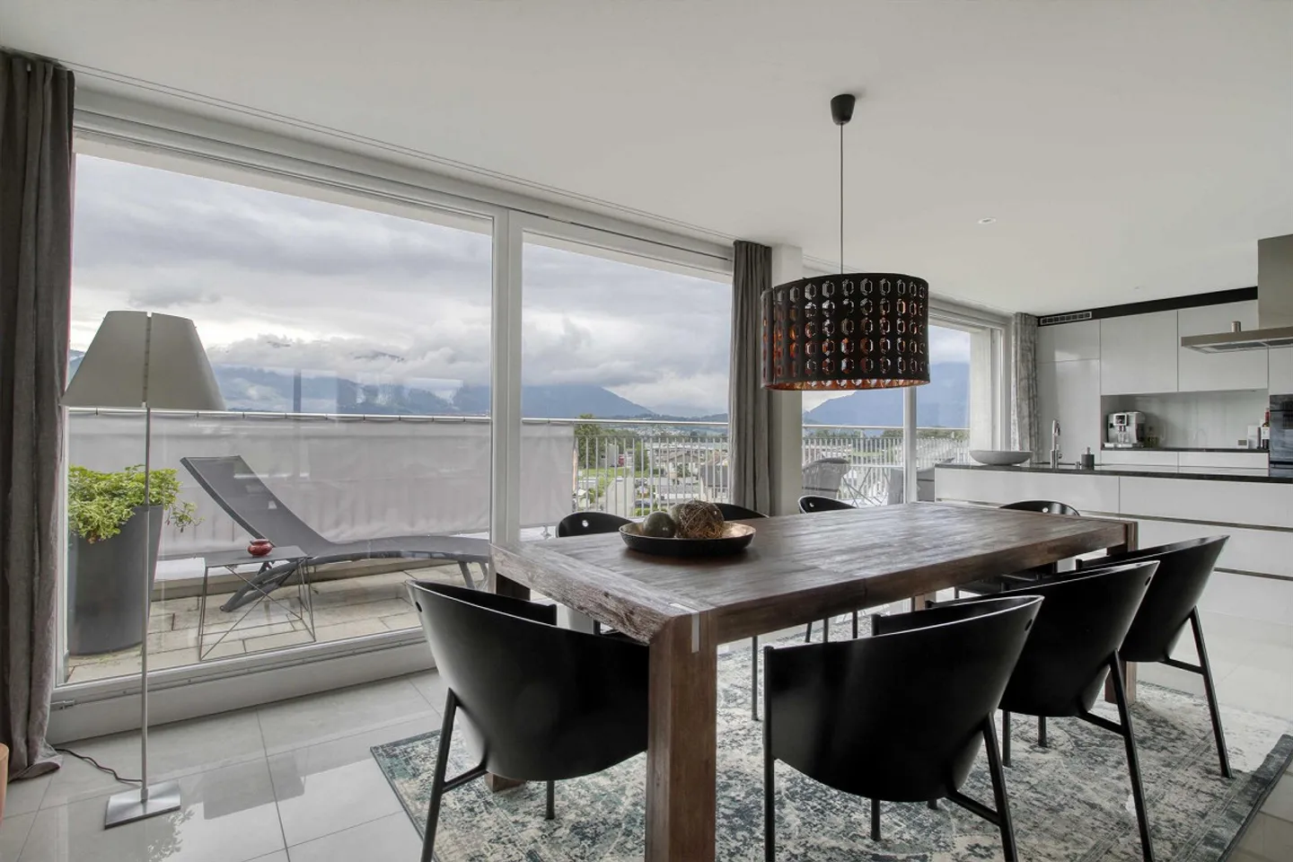 Appartement penthouse exclusif de 5,5 pièces avec terrasses panoramiques - Photo 4 sur 15