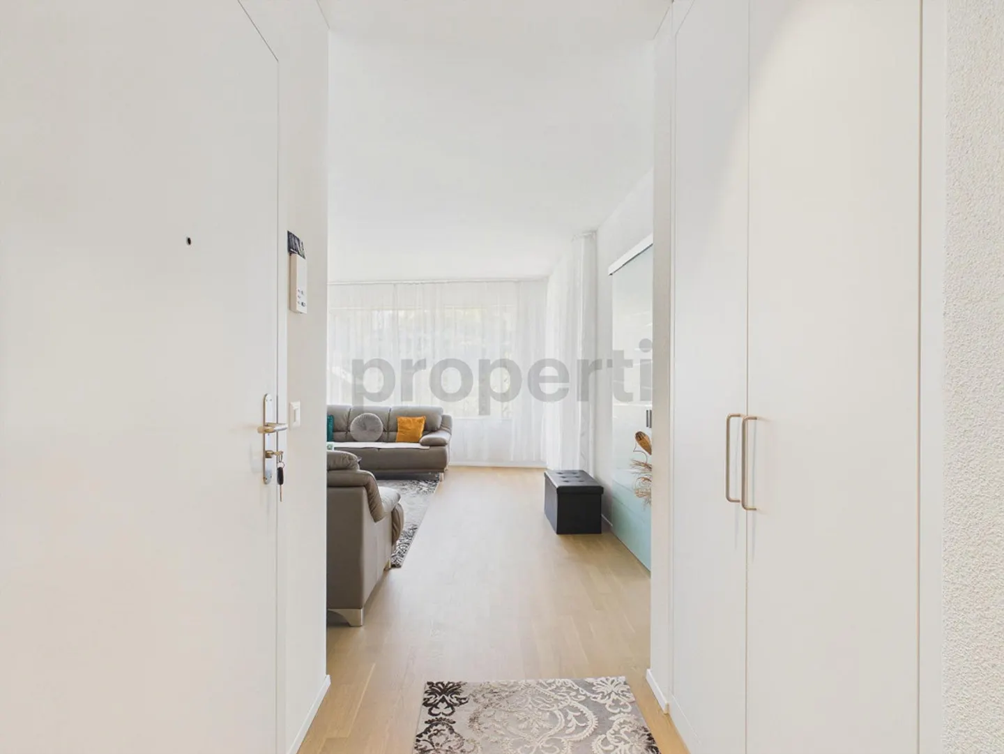 Standard di proprietà con finestre panoramiche: Spazioso 74 m², garage sotterraneo... - Foto 8 di 11