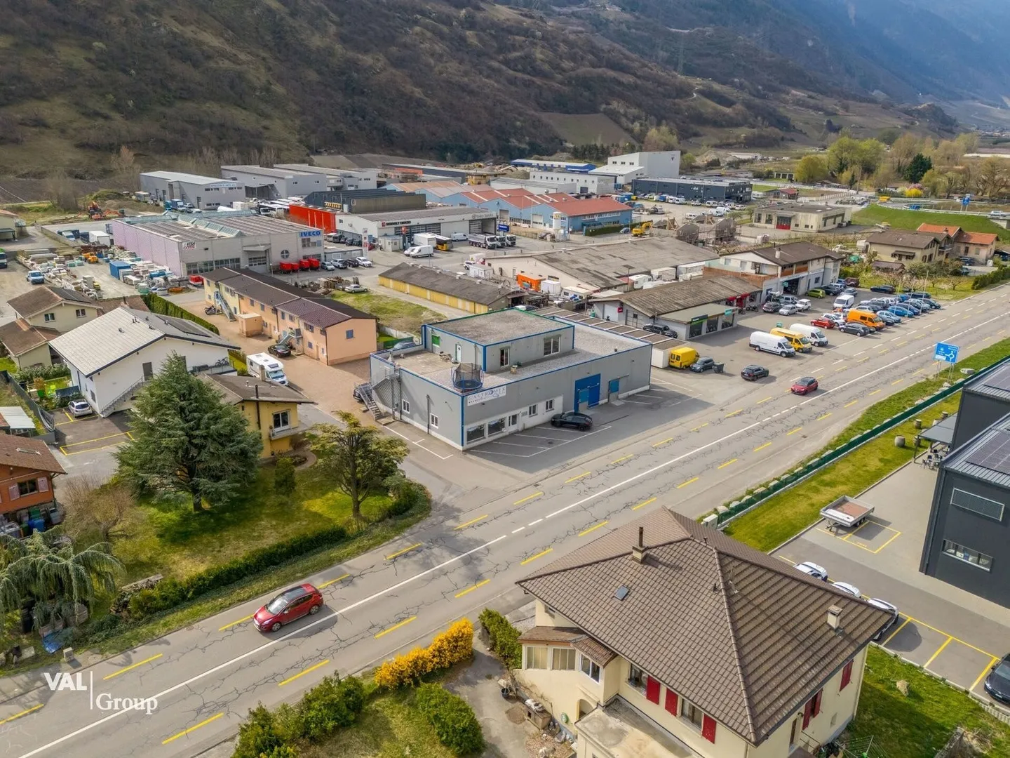 Rental Opportunity - Versatile Industrial Hall in Saxon - Photo 2 of 9