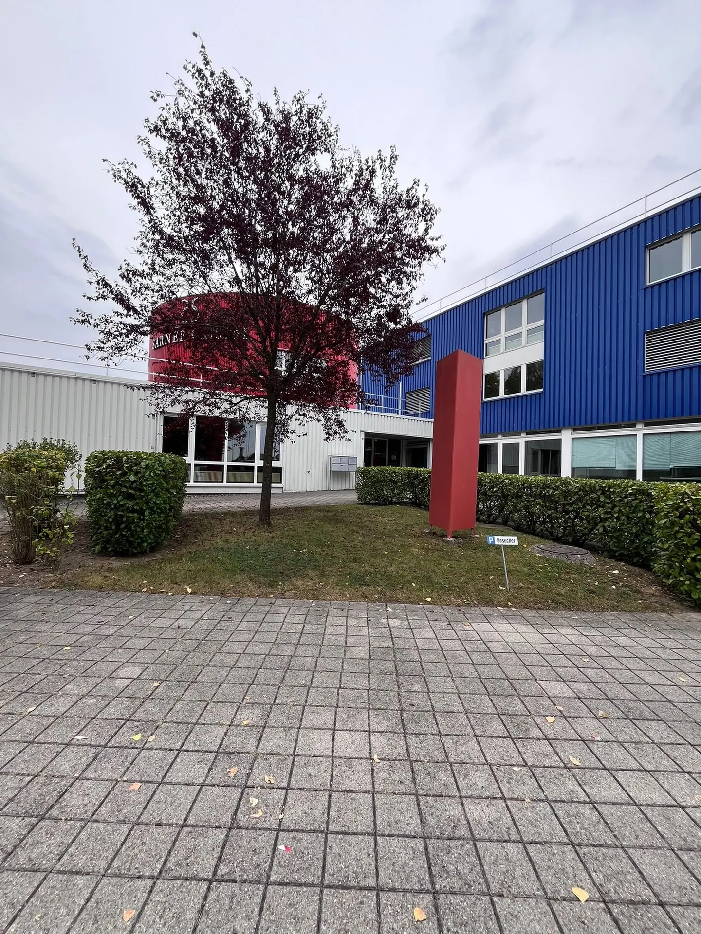 Espace commercial spacieux dans la zone industrielle d'Uetendorf - Photo 4 sur 22