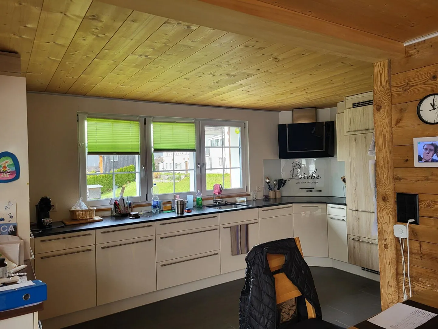 Spacious bright maisonette apartment - Photo 1 of 11