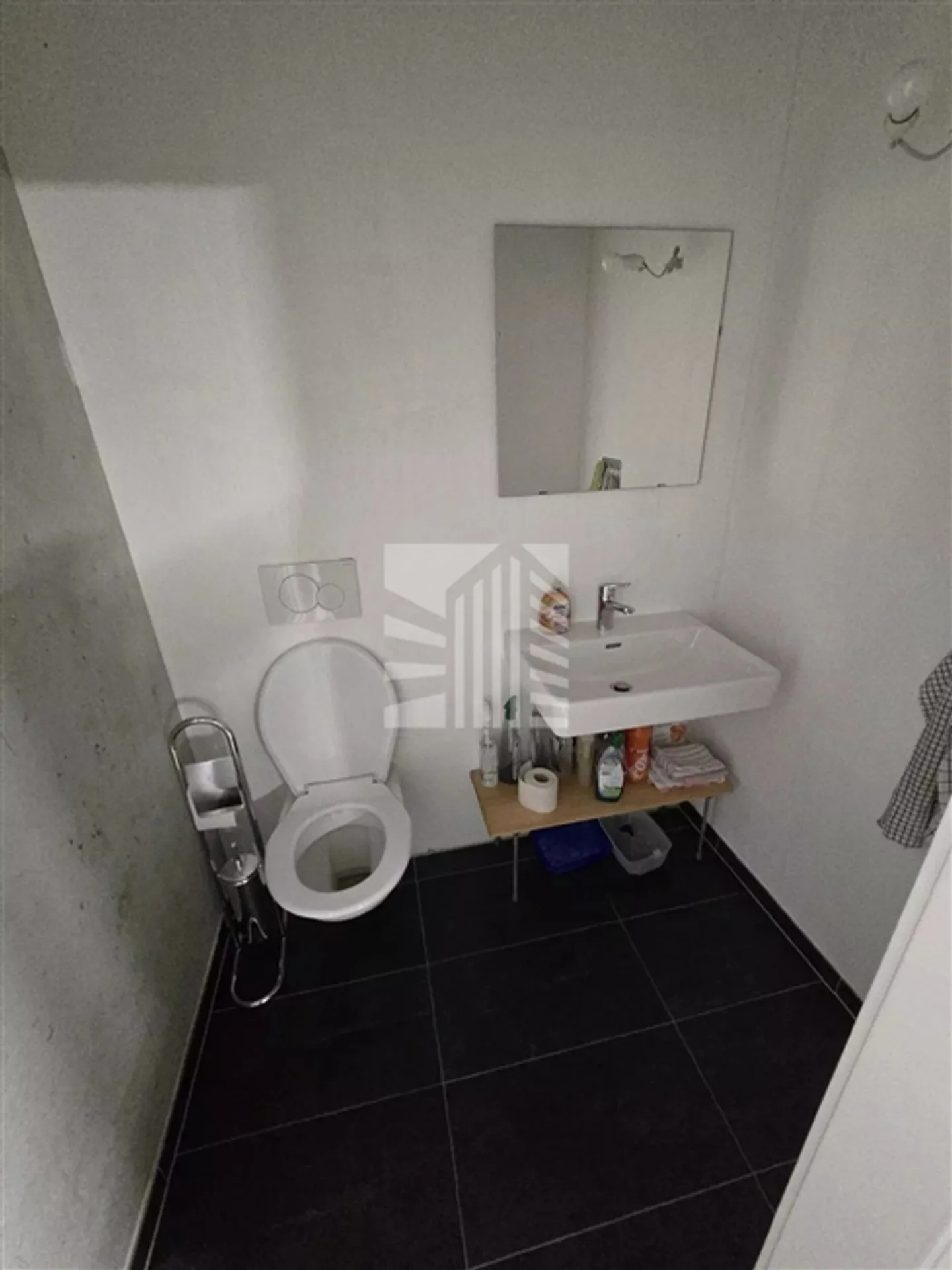 Magnifique salle de fitness avec bureau - Photo 5 sur 6