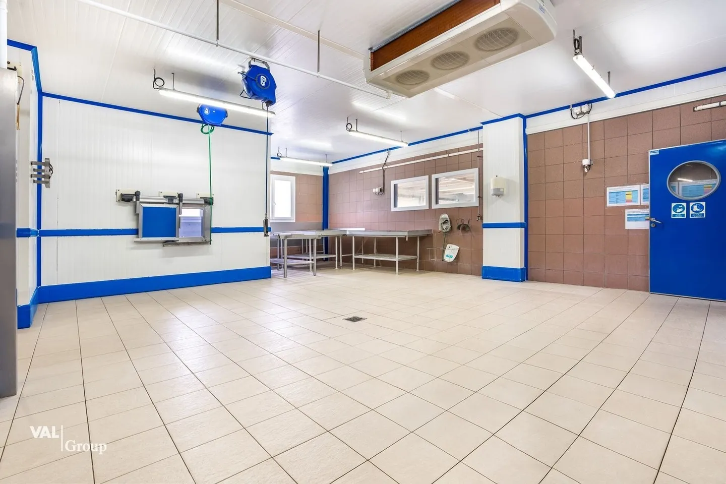 Rental Opportunity - Versatile Industrial Hall in Saxon - Photo 8 of 9