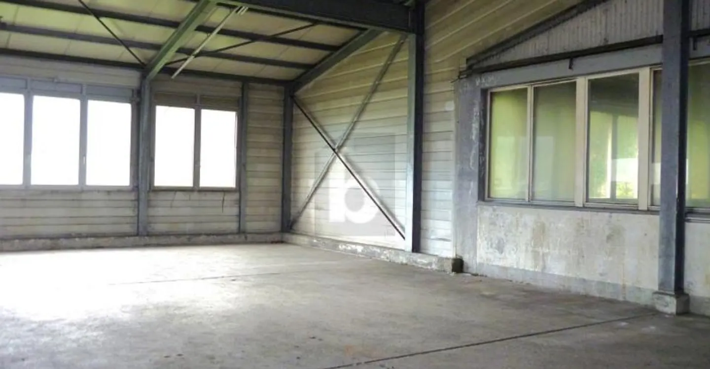 Espace Commercial Spacieux - Photo 3 sur 5