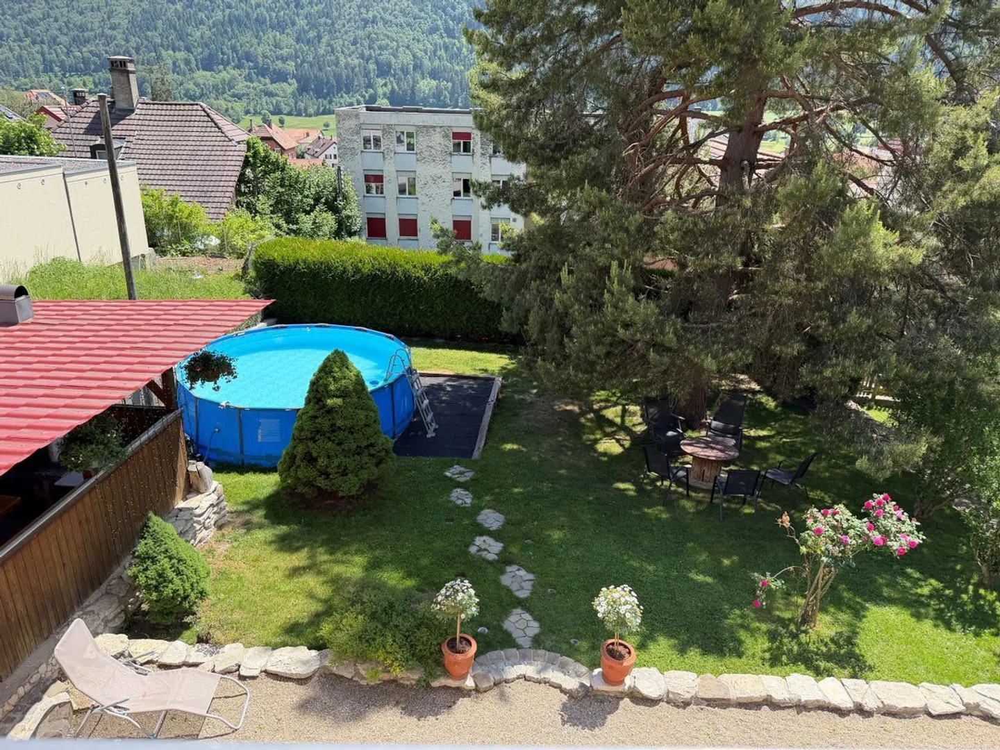 Helle Einfamilienhaus - Foto 2 von 13