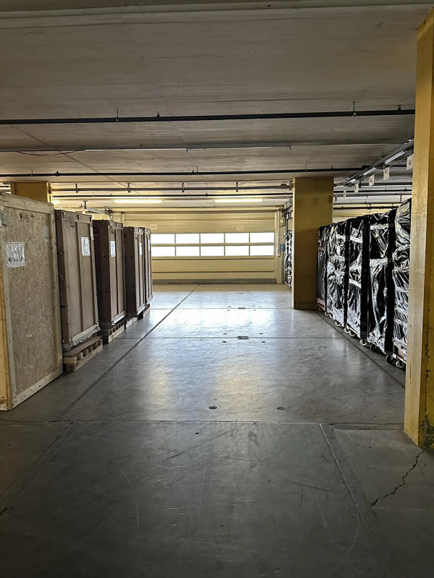 Edificio commerciale e di magazzino versatile per uso temporaneo a Muri (BE) - Foto 11 di 12