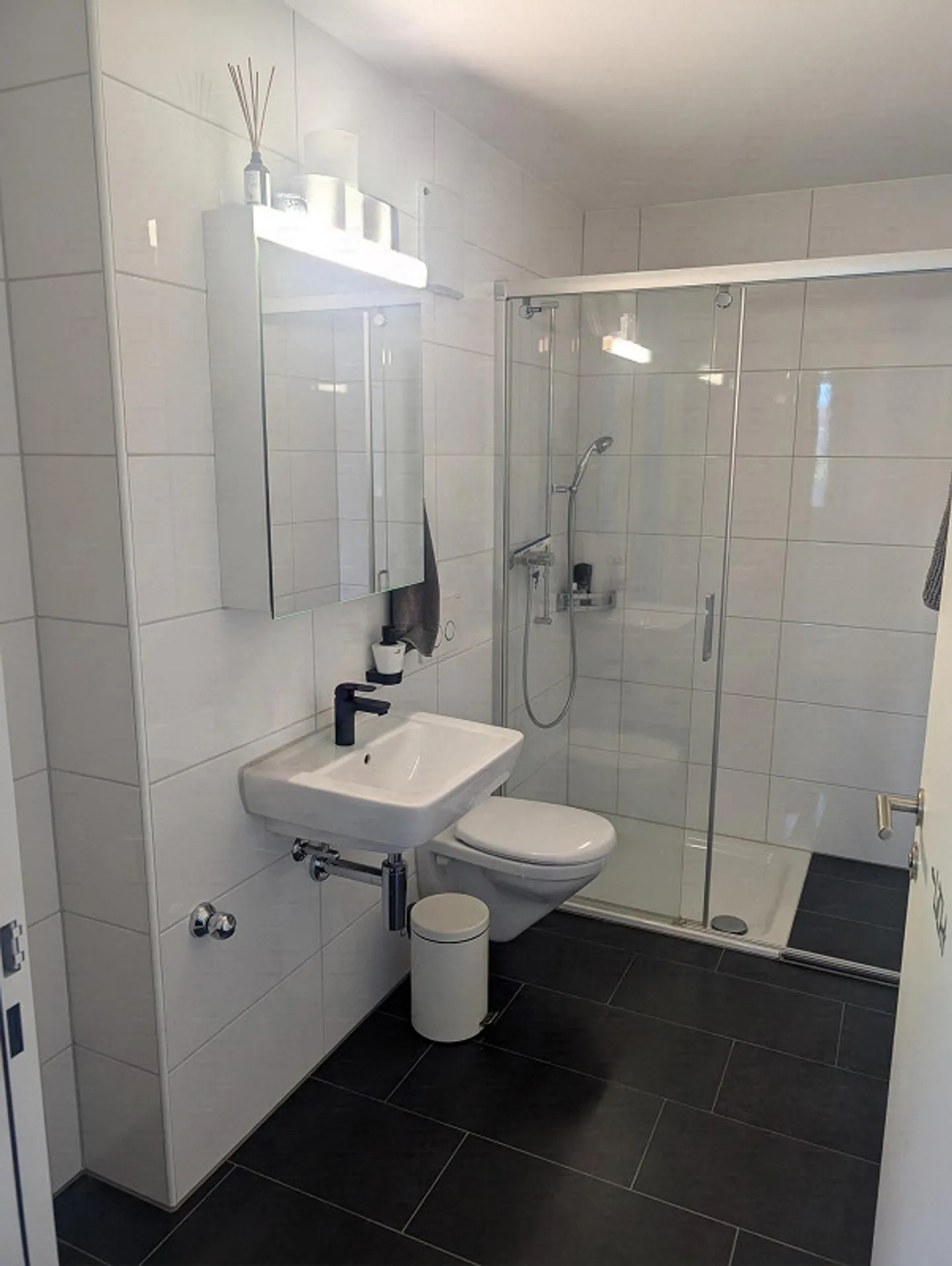 Spacious 3.5 Room Apartment in Sursee - Photo 3 of 5