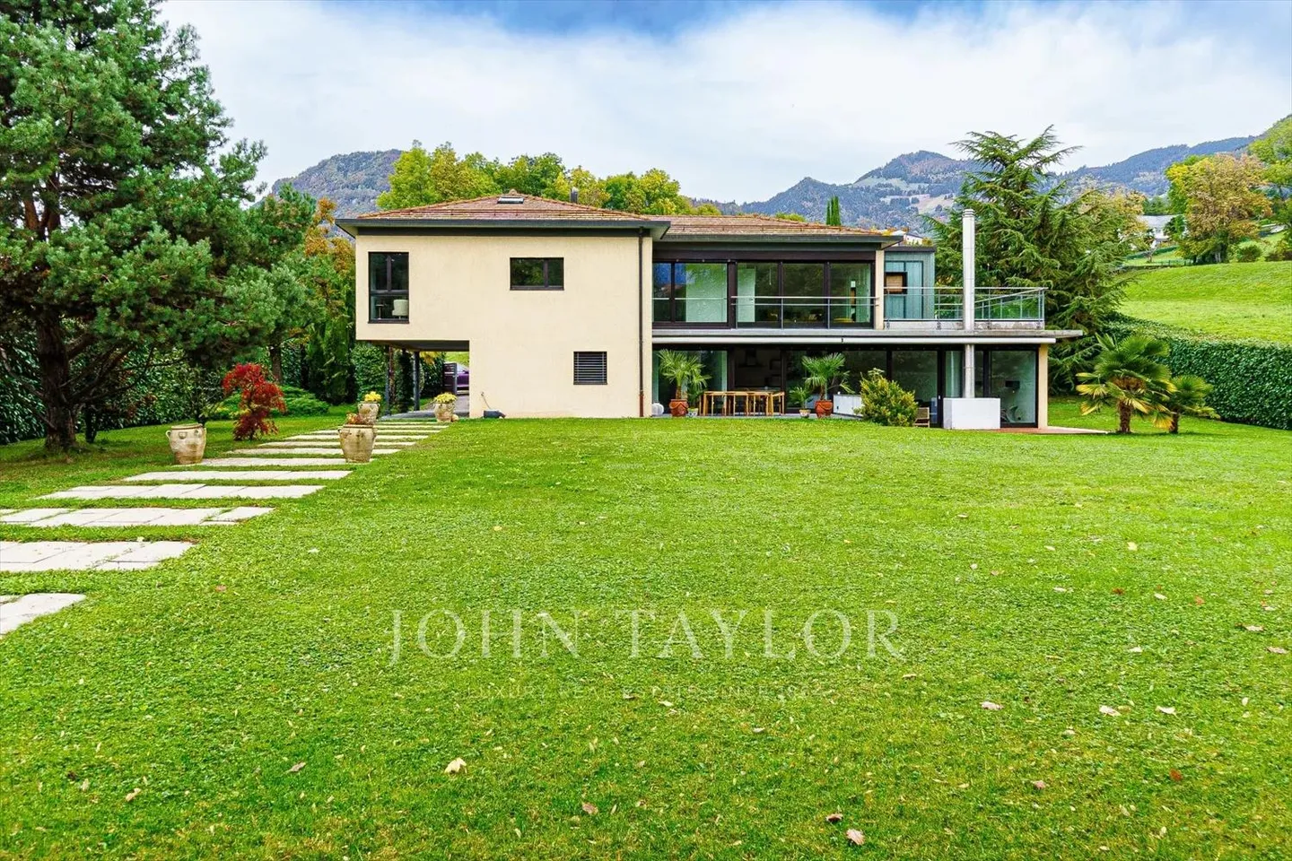 Magnifica villa completamente ristrutturata - Foto 3 di 13